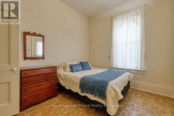 Bedroom 3 - 
