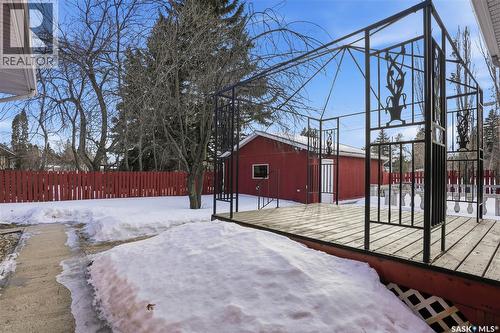 414 Preston Avenue S, Saskatoon, SK - Outdoor