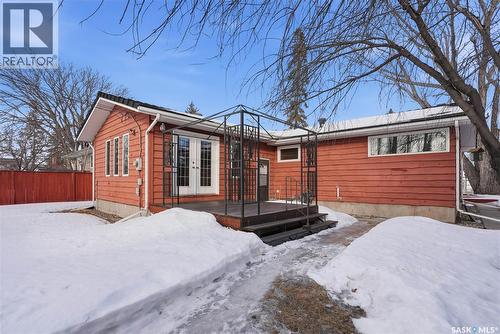 414 Preston Avenue S, Saskatoon, SK - Outdoor