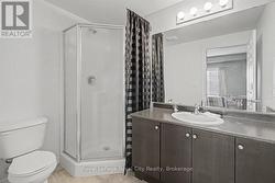 3pc ensuite bath - 