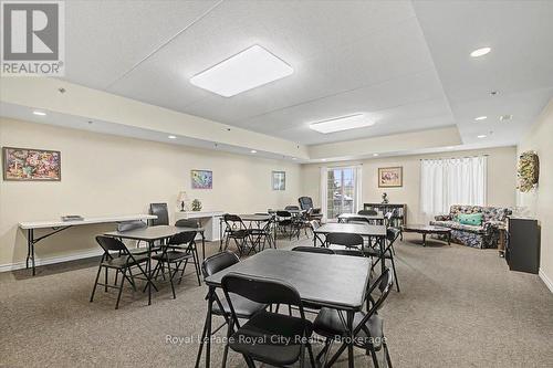 412 - 308 Watson Parkway N, Guelph (Grange Road), ON - Indoor Photo Showing Dining Room