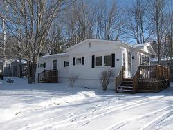 12 Pinetree ST  Moncton, NB E1H 2Z6