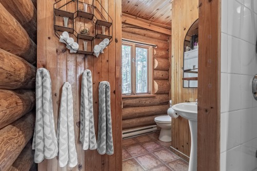 Bathroom - 1364 5E Avenue, Saint-Gabriel-De-Valcartier, QC - Indoor Photo Showing Bathroom