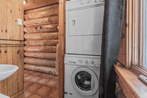 Bathroom - 1364 5E Avenue, Saint-Gabriel-De-Valcartier, QC - Indoor Photo Showing Laundry Room