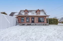 8 Rue Émile-Bouchard  Saint-Jean-Sur-Richelieu, QC J2X 4X4