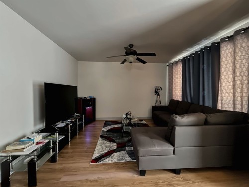 Salon - 209A Rue St-Jacques, Saint-Jacques, QC - Indoor Photo Showing Other Room