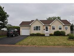 487 Louis ST  Dieppe, NB E1A 6Y9