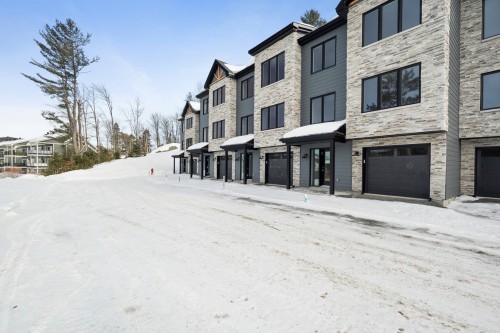 704 Ch. des Conifères  Piedmont, QC J0R 1K0