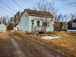 17 LAKE Road  Tatamagouche, NS B0K 1V0