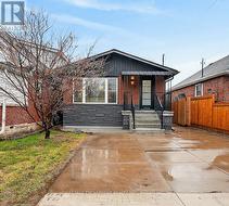 7 CROSTHWAITE AVENUE S  Hamilton, ON L8K 2T7