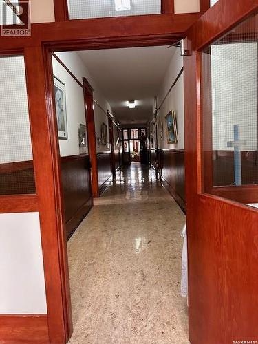 401 1St Avenue, Ponteix, SK 