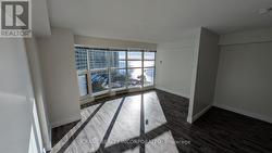 1605 - 77 HARBOUR SQUARE  Toronto, ON M5J 2S2