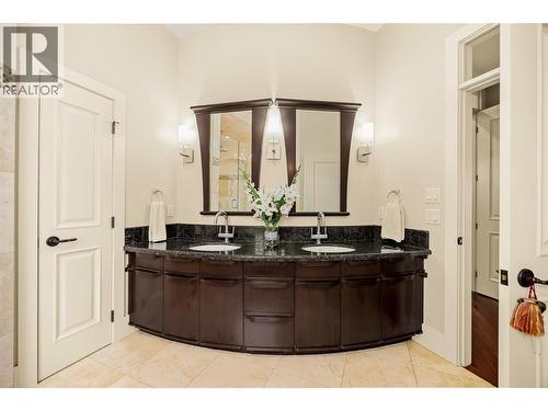 620 Arbor View Drive, Kelowna, BC - Indoor Photo Showing Bathroom
