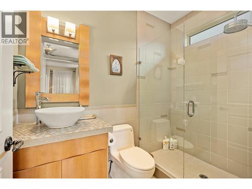 620 Arbor View Drive, Kelowna, BC - Indoor Photo Showing Bathroom