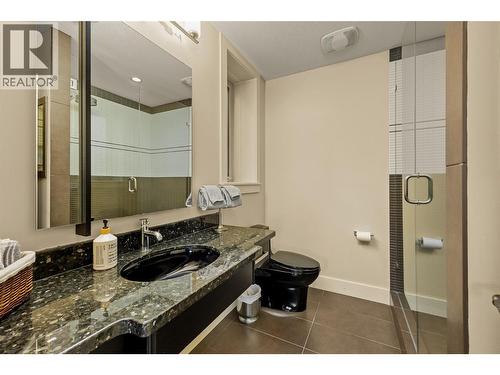 620 Arbor View Drive, Kelowna, BC - Indoor Photo Showing Bathroom