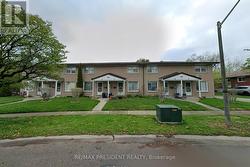 B - 560 BROOKHAVEN CRESCENT Waterloo, ON N2L 4R7