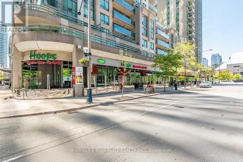 607 - 30 Grand Trunk Crescent, Toronto, ON - Outdoor