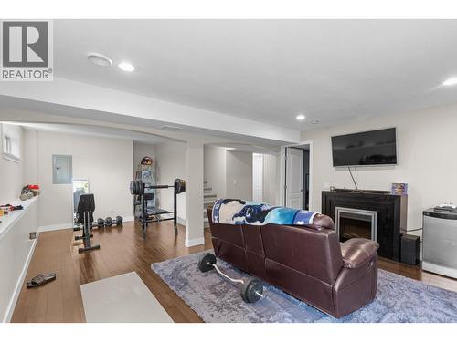 908 Westview Way, West Kelowna, BC - Indoor With Fireplace