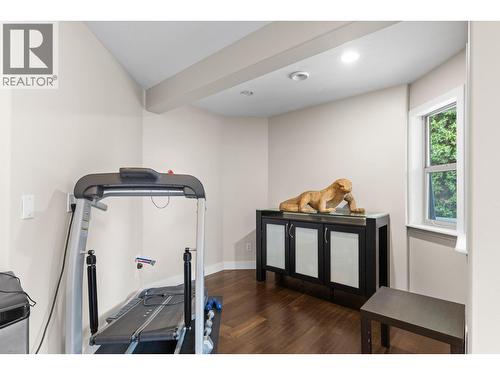 908 Westview Way, West Kelowna, BC - Indoor Photo Showing Gym Room