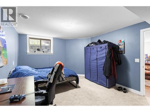 908 Westview Way, West Kelowna, BC - Indoor Photo Showing Bedroom