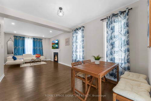 280 Sapling Grove S, Barrhaven, ON - Indoor Photo Showing Other Room