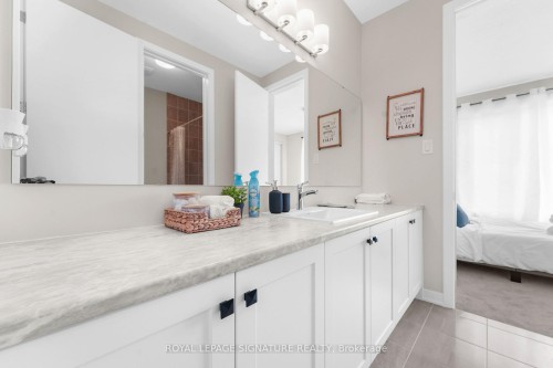 280 Sapling Grove S, Barrhaven, ON - Indoor Photo Showing Bathroom