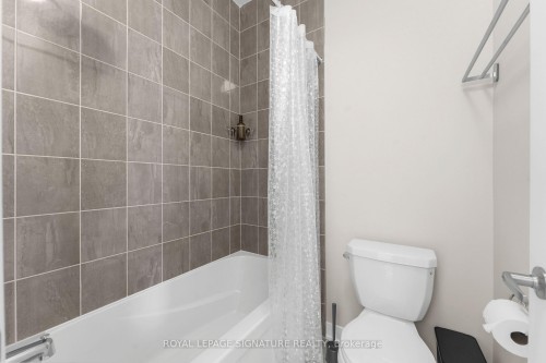 280 Sapling Grove S, Barrhaven, ON - Indoor Photo Showing Bathroom