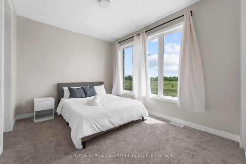 280 Sapling Grove S, Barrhaven, ON - Indoor Photo Showing Bedroom