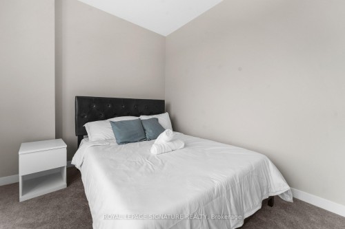 280 Sapling Grove S, Barrhaven, ON - Indoor Photo Showing Bedroom