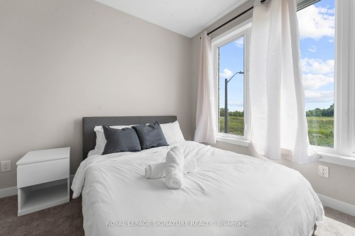 280 Sapling Grove S, Barrhaven, ON - Indoor Photo Showing Bedroom