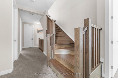 280 Sapling Grove S, Barrhaven, ON - Indoor Photo Showing Other Room