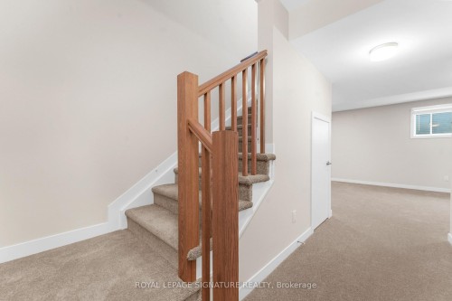 280 Sapling Grove S, Barrhaven, ON - Indoor Photo Showing Other Room