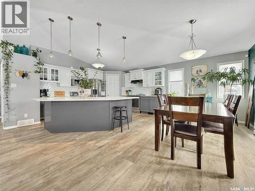 512 Keene Drive, Swift Current, SK - Indoor Photo Showing Dining Room