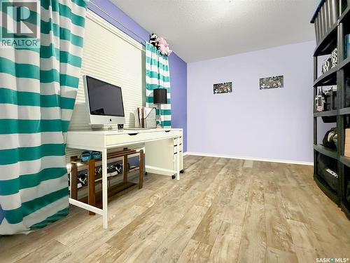 512 Keene Drive, Swift Current, SK - Indoor Photo Showing Office