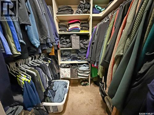 512 Keene Drive, Swift Current, SK - Indoor With Storage