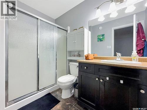 512 Keene Drive, Swift Current, SK - Indoor Photo Showing Bathroom