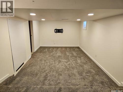 660 9Th Avenue Ne, Swift Current, SK - Indoor Photo Showing Other Room