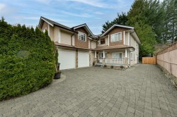 641 Brookside Rd  Colwood, BC V9C 4M2