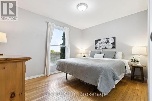7429 Sideroad 20 Side Road, Mapleton, ON - Indoor Photo Showing Bedroom