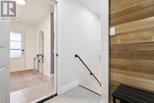 7429 Sideroad 20 Side Road, Mapleton, ON - Indoor Photo Showing Other Room