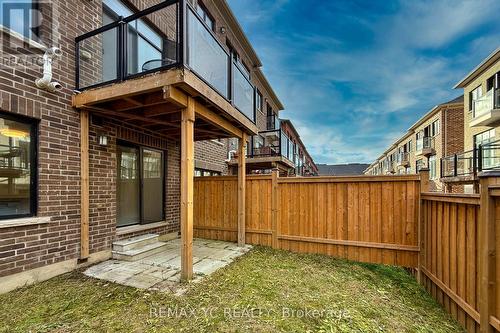 33 Duncombe Lane, Richmond Hill, ON 