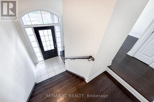 33 Duncombe Lane, Richmond Hill, ON 