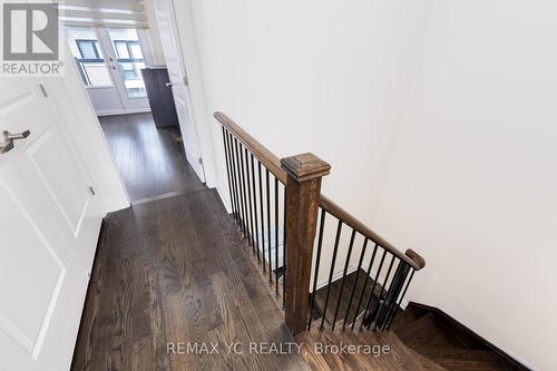 33 Duncombe Lane, Richmond Hill, ON 