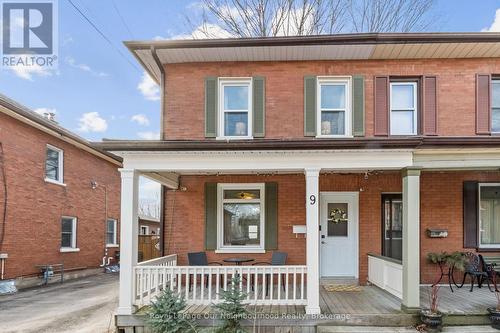 9 CARLISLE AVENUE  Clarington (Bowmanville), ON L1C 1W4