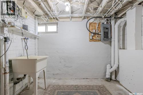 515 9Th Street E, Saskatoon, SK - Indoor Photo Showing Other Room
