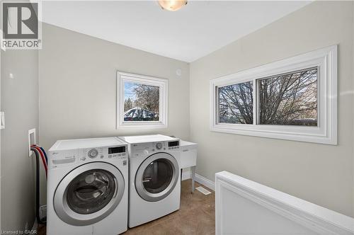 8 East 23Rd Street, Hamilton, ON - Indoor Photo Showing Laundry Room