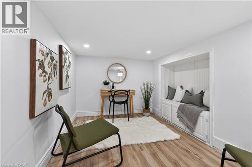 8 East 23Rd Street, Hamilton, ON - Indoor