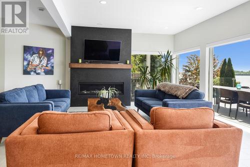 201 Empire Hanna Road E, Edwardsburgh/Cardinal, ON - Indoor Photo Showing Living Room With Fireplace