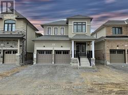 4 KEN DAVIE GATE  Georgina, ON L4P 3E9