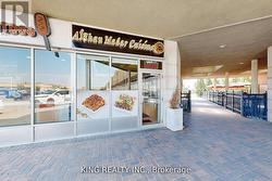 17 - 3175 RUTHERFORD ROAD  Vaughan, ON L4K 5Y6